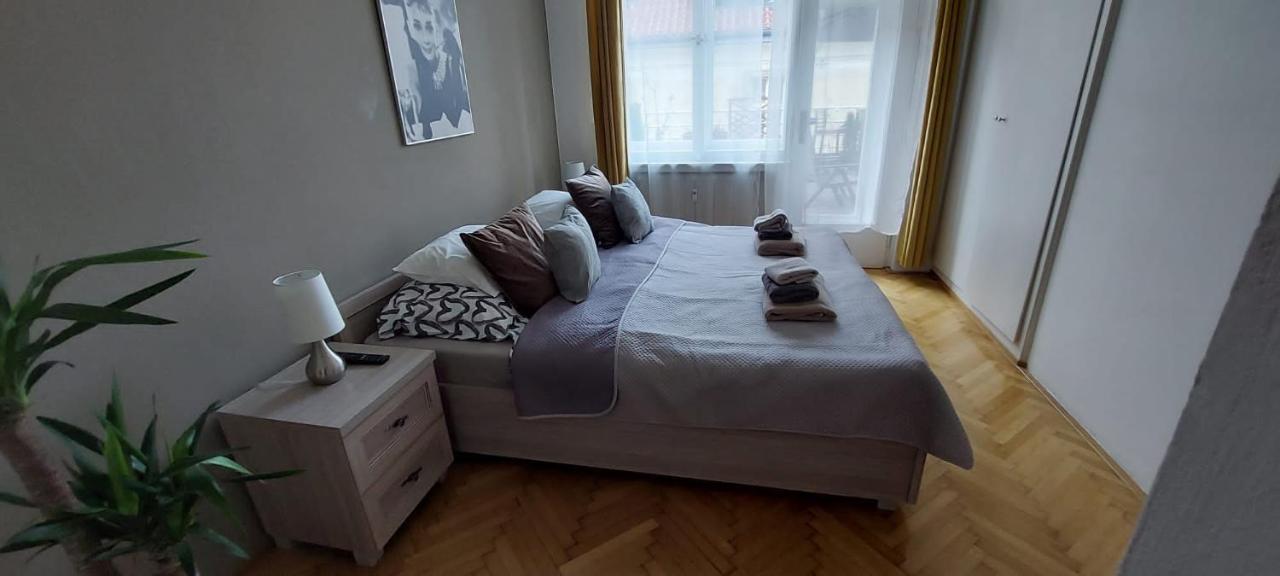 Anenska By Charles Bridge 2 Apartamento *